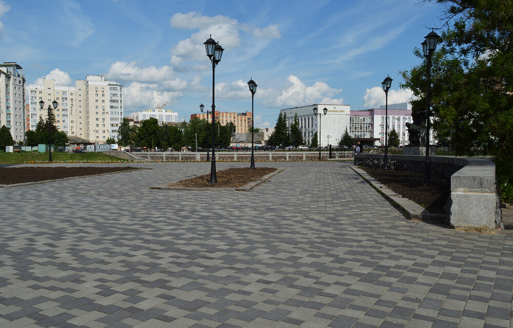 Старый город, Серый, Черный